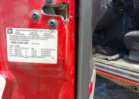 2004 Chevrolet Avalanche 1500 из США, поврежденный, VIN 3GNEK12T04G119835